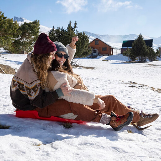 Air tickets included Nordic travel Norway Fjords Denmark Sweden Finland Iceland Aurora 9-13 days European group tour