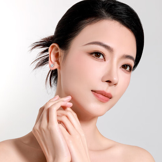 Mengjinyuan Platinum Earrings PT950 Utopia Peach Blossom Earrings Carved Earrings as a Gift for Your Girlfriend