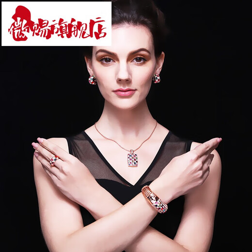 Micro-color gold necklace women's 2025 new crystal pendant rose gold high-end light luxury versatile jewelry clavicle chain champagne color