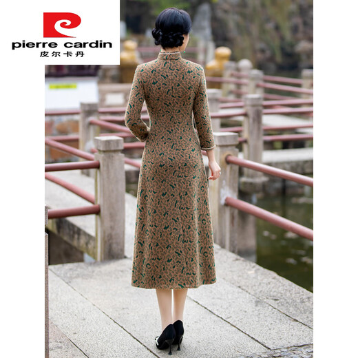 Pierre Cardin middle-aged and elderly mothers thickened autumn and winter slimming Ao Dai improved cheongsam new Chinese style retro mink velvet dress long women's camel 3XL 130--140Jin Jin is equal to 0.5 kg can be worn