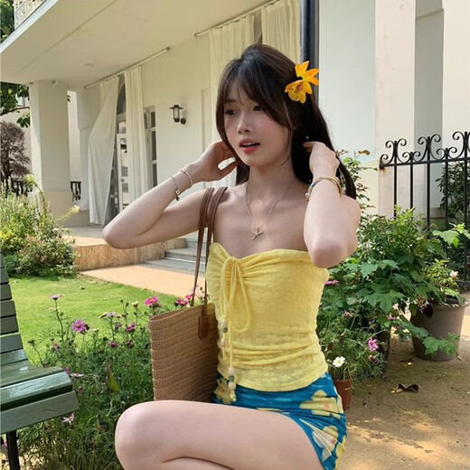 Qingbilin tube top strappy sexy top for women 2025 new summer seaside vacation style photo wear with atmosphere strap tube top yellow L