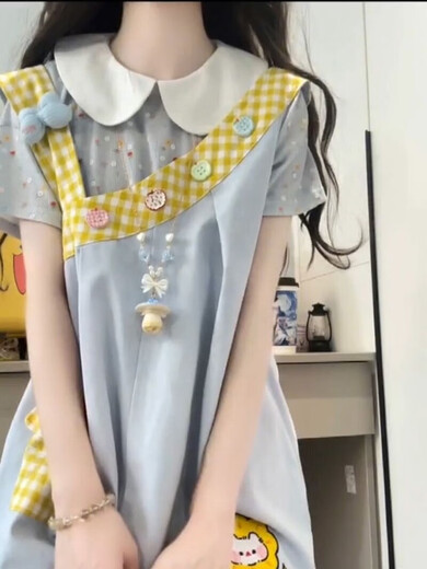 Yingtang Japanese college-style girl outfit complete set of cartoon childlike loose overalls with colorful dot dolls. Set of blue overalls + doll collar top not included. One size fits all