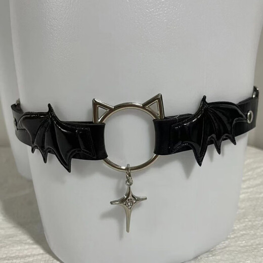Fat Donglai purchases the same garter, sexy Japanese accessories, Lolita Goth devil wings, cat claws, cat ears, wings, bells, leg rings, and pendants