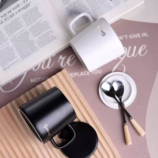 Chuanqi Ceramic Mug with Spoon Lid Coffee Cup Milk Cup Breakfast Cup Office Cup Men's and Women's Tea Cup Gold and White 400ml