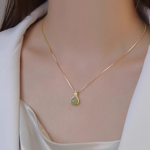 Imitation Hotan Jade Lucky Bag Pendant Necklace for Women Light Luxury Niche Design High-end Versatile Clavicle Chain Gold + Green Lucky Bag Pendant Necklace