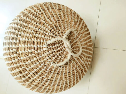 Large pot steamer lid reed handmade straw weaving five, six, seven, eight seal iron pot stewed wood, hot pot stove, fish table household straw hat cover, outer diameter 7374 cm