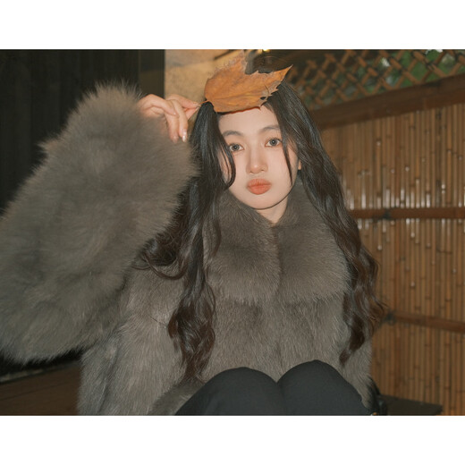 COCO LIMITED fur annual hot item God Girl Finnish whole fur fox fur coat blue fox white (hot item rare color) M