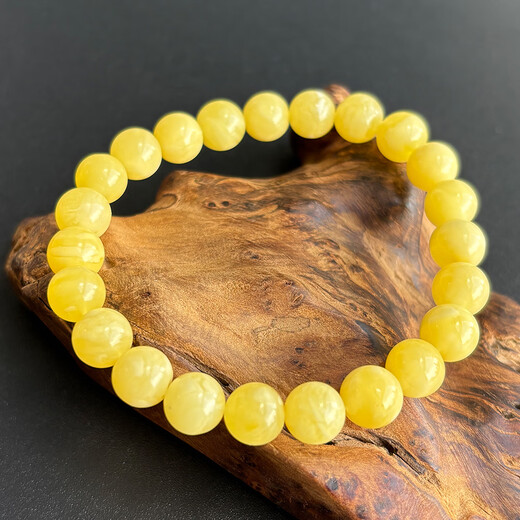 Yuzhi 1 item, 1 certificate, 1 shot, natural Russian raw ore, unoptimized beeswax bracelet, amber bracelet, bead diameter 8.2mm, hand circumference 15.6cm, 6.8g G672