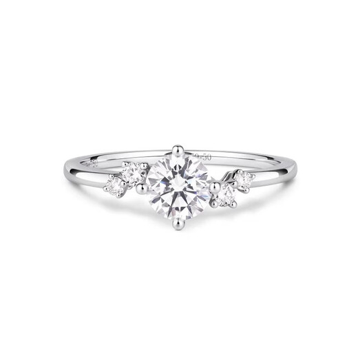 Pt950 platinum starry moissanite color one carat diamond ring. Looking for a wedding ring as a birthday gift for girlfriend and wife. Starry diamond ring 1 carat - light luxury model. The default live ring can be adjusted in size.