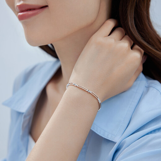 Lukfook Jewelry Platinum 950 mark hollow-cut platinum bracelet for daily gifting Price L04TBPB0021 7.47 grams (including labor cost 740 yuan)