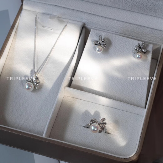 Fat Donglai quality akoya pearl pendant ribbon dance goddess Zhen Duoma M family bow necklace gold titanium steel Chopard chain D16