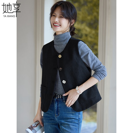 She enjoys the autumn and winter round neck small suit vest and feminine commuting sleeveless waistcoat top T53U105
