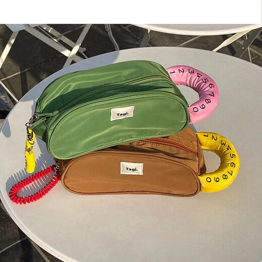 Tagi.Tagi Hadou 24 new toiletry storage bag layered design callme waterproof large capacity contrasting color denim blue large size