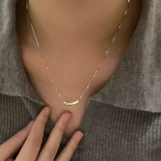 If you like it, place an order. Xiaohongshu small eggplant necklace for women, niche ins, light luxury temperament, titanium steel, non-color students, M303 small eggplant necklace.