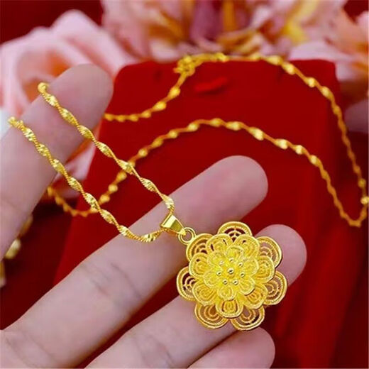 Luanjie 9999 Pure Gold Necklace Women's Love Sunflower Fashion Versatile Conch Imitation Gold Niche Design Pendant for Gifts Phoenix Pendant Lao Fengxiang Same Style 3.58 Grams Will Price 3986 Lao Fengxiang Same Style
