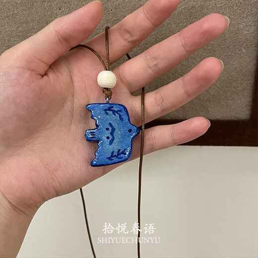 Flying Bird Collection Blue Bird Cute Pendant Necklace Exquisite Autumn and Winter Handmade Sweater Chain for Women Gifts Flying Bird Collection Necklace