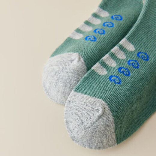 Children's Socks, Boys' Spring, Autumn and Summer Thin Socks, Sweat-Absorbent and Breathable, Middle-Grade Boys' Student Sports Socks, 3 Pairs, Random Colors, 1-3 Years Old