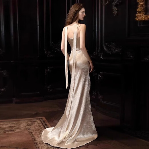Vnxifm evening dress high-end suspenders niche light luxury host engagement banquet birthday socialite temperament fishtail dressing gown toast champagne gold M