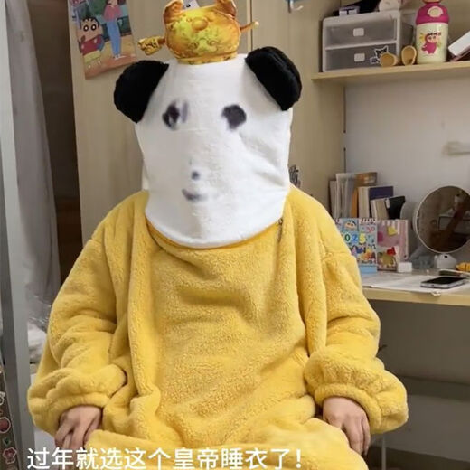 Sweet Leyu New Style Plush Funny Sand Sculpting Bold Dragon Picture Emperor Nightgown Coral Velvet Pajamas Couple Winter Plush Home E38 Bold Emperor Dragon Picture Nightgown Warm, Comfortable and Thickened One Size 140