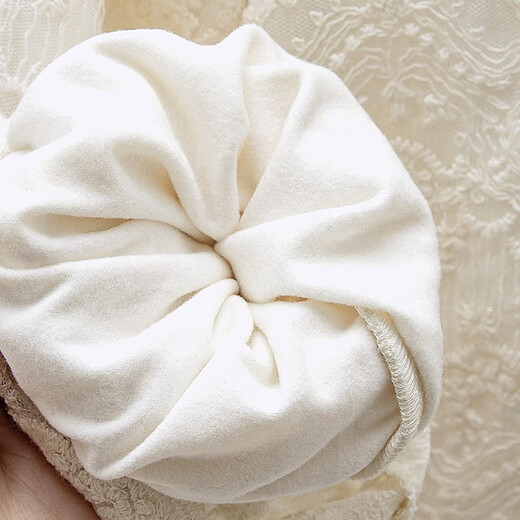 Cypress plus velvet hook pattern lace shirt for women 2026 spring new lady V-neck solid color long-sleeved temperament shirt