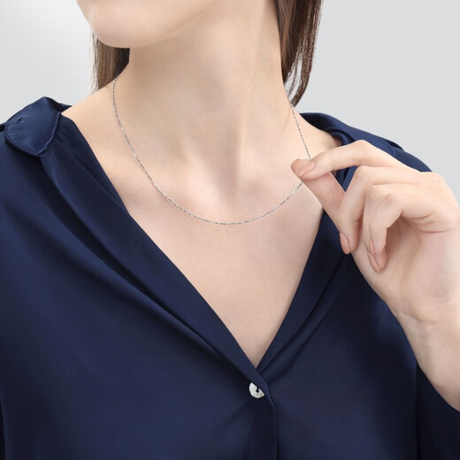 Chow Sang Sang Pt950 platinum car flower all-match plain chain for men and women 33945N priced at 45 cm 5.55 g