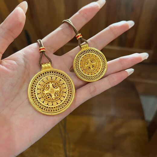 Wear Ruyi Diamond Eight Treasure Compass Sand Gold Pendant Simulated Gold Cross Necklace Filigree Sweater Alchemy Shop Women Large Diamond Eight Treasure Compass + Ruyi Rope