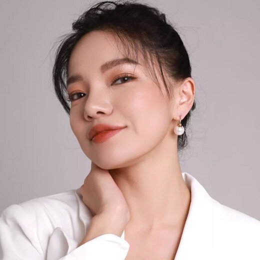 Lao Fengxiang star's same style earrings 925 silver pearl earrings high-end French earrings birthday gift for girls to give to their girlfriends pearl earrings gold * brand gift box