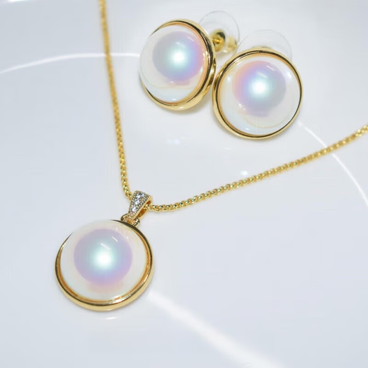 Half a grain of old Phoenix gold store's aurora maple pearl design earrings 17-18mm ocean mother-of-pearl starry sky aurora maple earrings 17-18mm