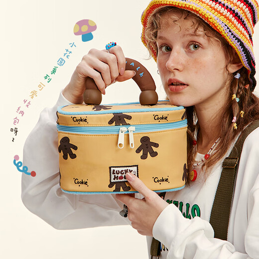 OIMG 2025 New Vanwalk Makeup and Toiletries Storage Bag for Women Travel Large Capacity Portable Gingerbread House