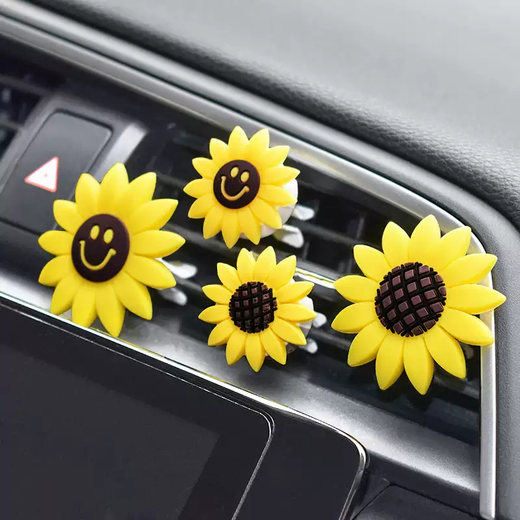 Yusenyi Sunflower Air Vent Perfume Clip Car Air Conditioning Decorative Clip Sunflower Balm Clip Car Interior Decoration Car Ornaments Air Vent Clip Smiling Face Rigui Pair 1g