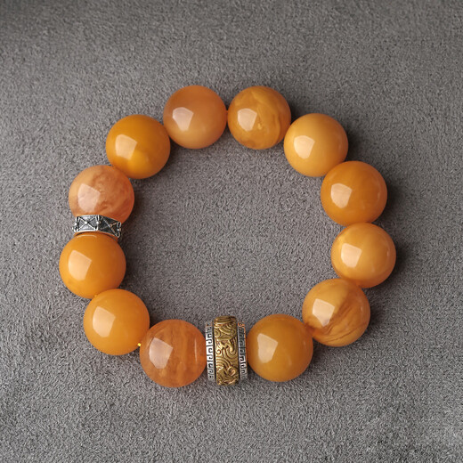 Potala Palace silver and white clothes, chicken oil and yellow beeswax bracelet, single circle for men and women to play with the Year of the Zodiac bracelet as a gift for boyfriend