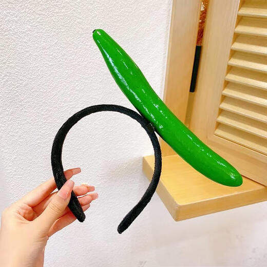 Creative personality, funny fruit and vegetable headbands, radish and pepper, funny headbands, hair accessories, hairpins, live broadcast hairpins, banana hairbands