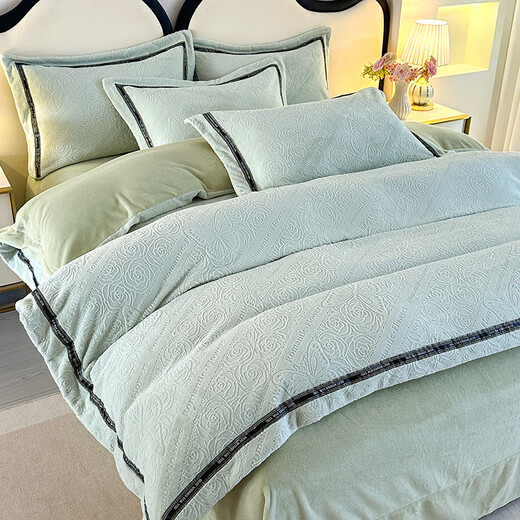 Mercury series home textiles new 2025 new milk velvet carved four-piece set double-sided baby velvet autumn and winter thickened bed sheet quilt cover butterfly-light green bed sheet style 2.0m four-piece set