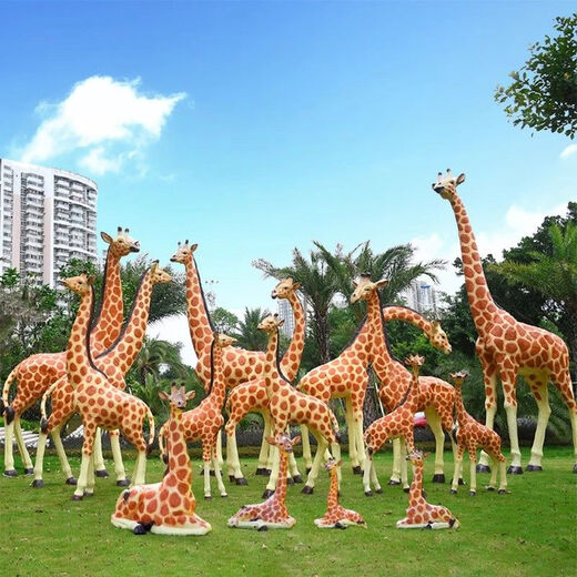 TLXT simulated animal sculpture garden ornaments landscape sculpture large courtyard landscape ornaments simulated green sculpture giraffe 6+7