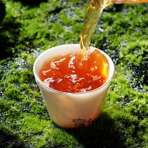 Qiu Boyuan Mid-Autumn Wuyi Mountain Zhengyan Flower Fruity Cinnamon Yuhuadong Cinnamon Tea Oolong Tea Gift Box 250g