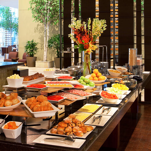 Private time Marriott Hainan Blue Bay Greentown Westin Deluxe Ocean View Room for 1 night including breakfast and fun Type B Deluxe Ocean View Twin Room for 1 night + breakfast + 1 afternoon tea for two