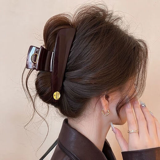 French high-end medium-sized curved gripper for women 2025 new shark clip combination mix and durable gripper set Hollow Toblerone Brown Approximately 11.5cm hair grip