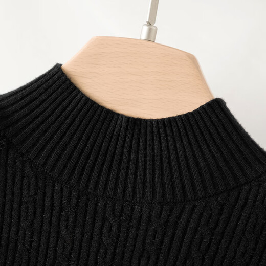 Late White New Product 2025 Winter Fashionable Casual Sweater Plus Velvet Warm Knitted Sweater for Women Without Belt Black S