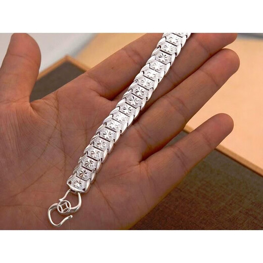 KZD Old Phoenix 999 sterling silver bracelet boss car flower flat wide version bracelet personality domineering bracelet watch chain silver car flower bracelet 15.77 (high quality)