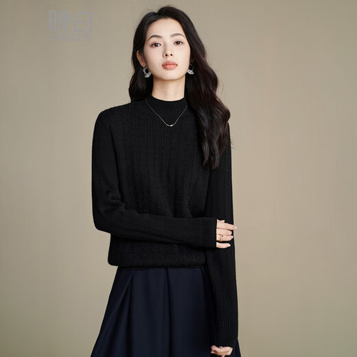 Late White New Product 2025 Winter Fashionable Casual Sweater Plus Velvet Warm Knitted Sweater for Women Without Belt Black S