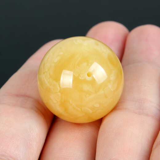 Yuzhi 1 object 1 certificate 1 shot natural Russian material unoptimized beeswax round beads single bead separated beads diameter 24.6 round beads 8.39 grams diameter about 24.6 mm
