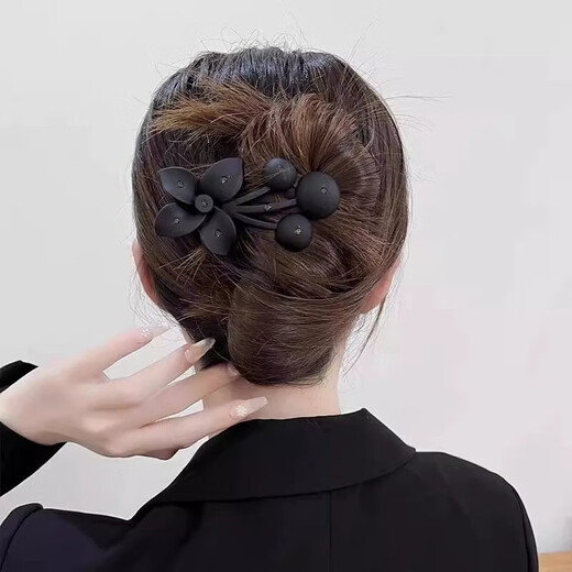 Cherry flower hairpin for the back of women's head 2025 new high-end and high-end sense large age-reducing elegant grabbing clip headwear new diamond-encrusted hairpin purple + black