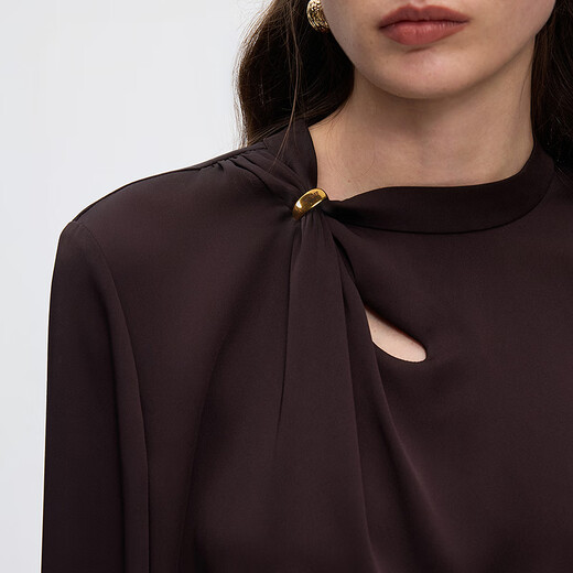 Langzi Pinch-pleat Hollow Design Shirt Fashionable Drape Commuting Metal Button Shirt 2025 Winter New Style Chocolate Color 2 L