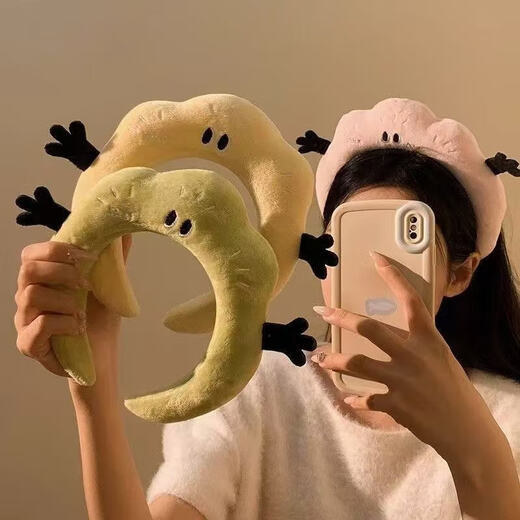 Cute and funny plush hair hoops for women, spring and summer hair hoops, face wash mask, hair hoops, plush cartoon hair accessories, yellow little monsters