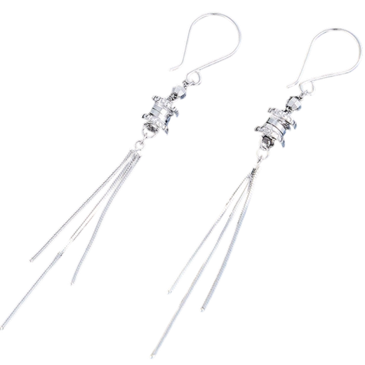 Lao Fengxiang platinum small waist tassel earrings ear wire platinum earrings platinum jewelry white gold about 4g