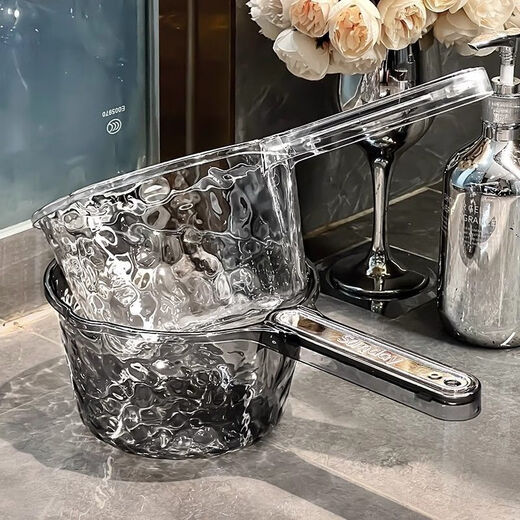 Yukajue Household Water Ladle Unbreakable Kitchen Deepened Thickened Long Handled Ladle Large Water Spoon Transparent Bathing Shampoo Ladling Spoon Good-looking U-shaped Water Outlet/Pour Water Without Spraying High Temperature Resistance Blue Water Spoon 1 Pack