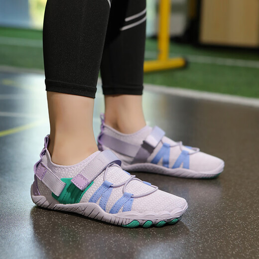 McCann indoor children's rope skipping shoes men's non-slip wear-resistant rock climbing shoes special physical training shoes for boys and girls shock-absorbing sports shoes retro rice 33