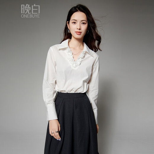 Late white off-size clearance temperament V-neck cotton shirt temperament lace collar light mature style shirt for women white L
