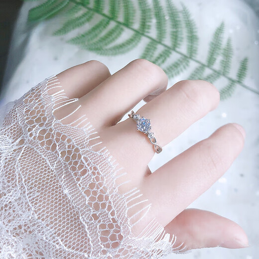 Pt950 Platinum Couple Rings A Pair of Rings Women's Moissanite Couples Wedding Proposal Rings as Gifts Black Silk Women's Rings - Light Luxury