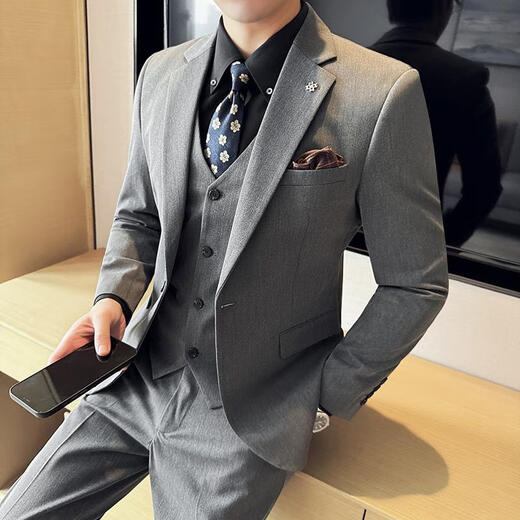 Pierre Cardin one-button men's three-piece suit business formal solid color versatile trendy slim casual handsome suit black suit + trousers 4XL (165-180Jin Jin equals 0.5 kg)